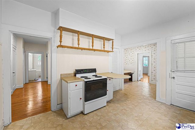 1403 Poinsett, Florence, SC 29505