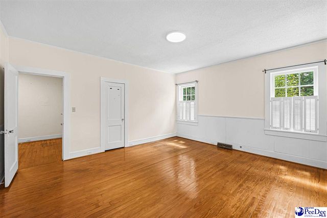 1403 Poinsett, Florence, SC 29505