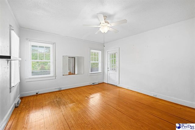 1403 Poinsett, Florence, SC 29505