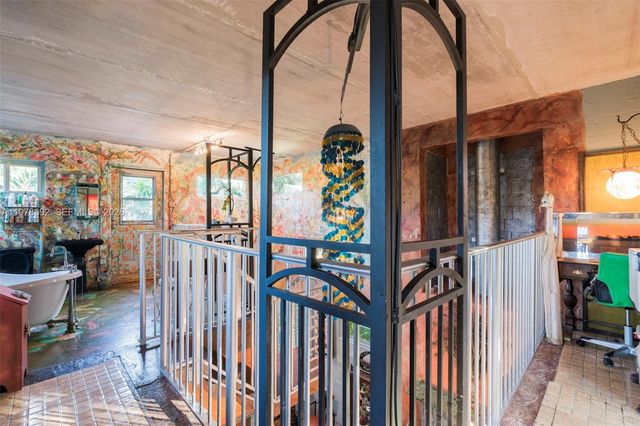 2361 SW 18th Ave, Fort Lauderdale, FL 33315