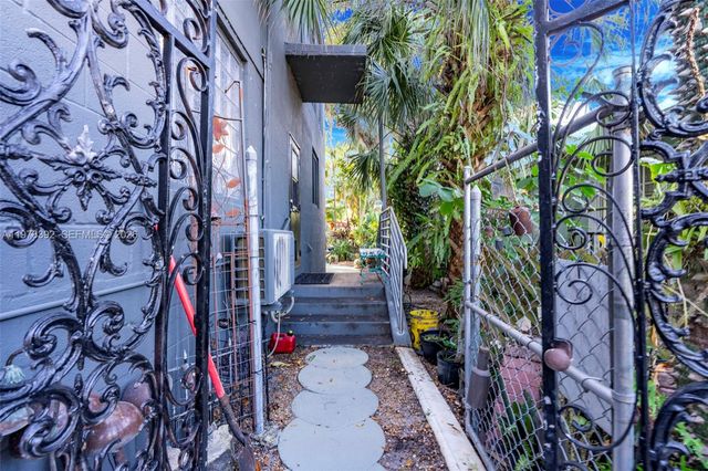 2361 SW 18th Ave, Fort Lauderdale, FL 33315