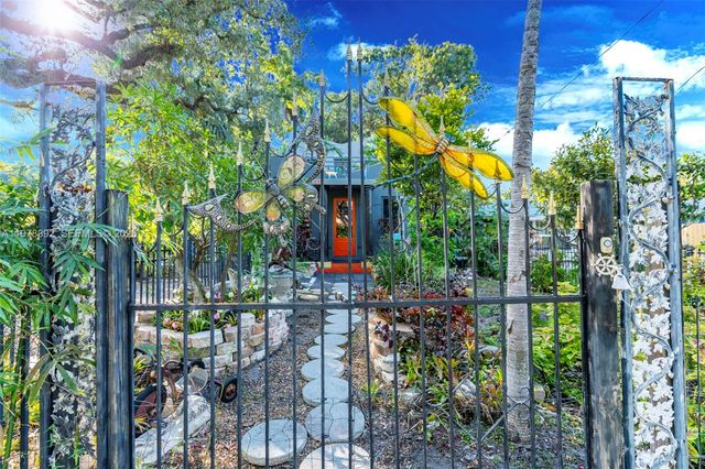 2361 SW 18th Ave, Fort Lauderdale, FL 33315