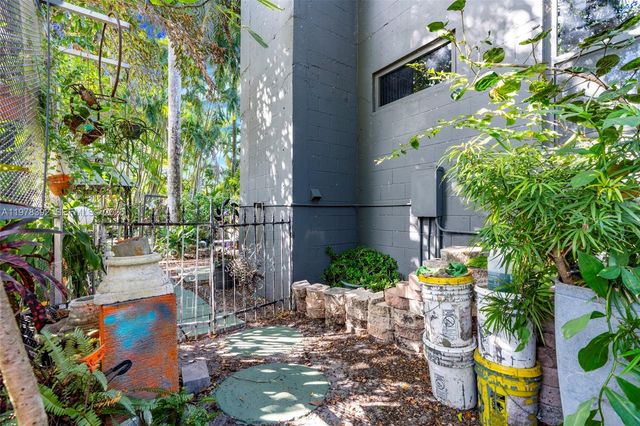 2361 SW 18th Ave, Fort Lauderdale, FL 33315