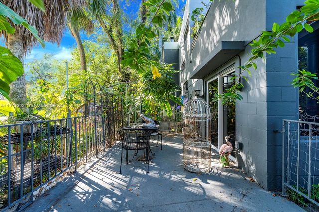 2361 SW 18th Ave, Fort Lauderdale, FL 33315