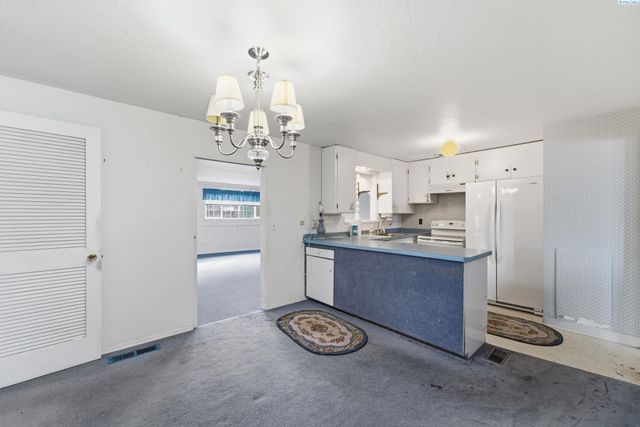 613 Fuller St, Richland, WA 99352