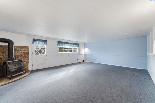 613 Fuller St, Richland, WA 99352