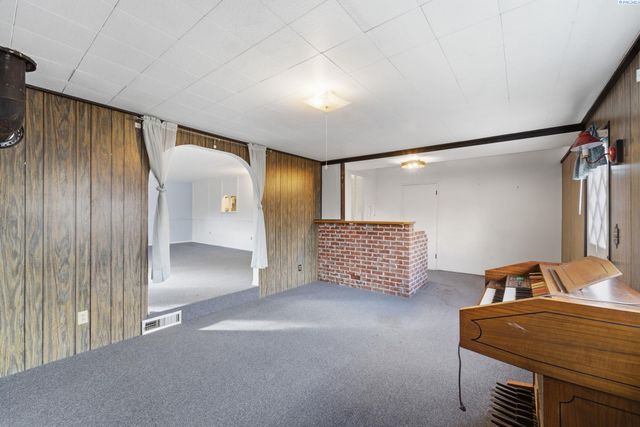 613 Fuller St, Richland, WA 99352