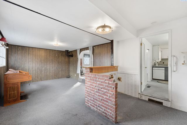 613 Fuller St, Richland, WA 99352