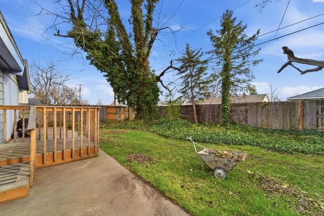 613 Fuller St, Richland, WA 99352