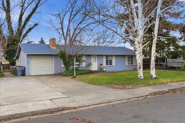 613 Fuller St, Richland, WA 99352