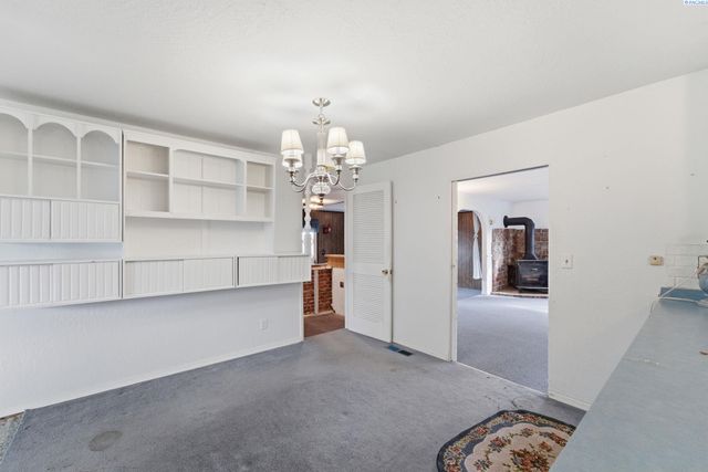 613 Fuller St, Richland, WA 99352