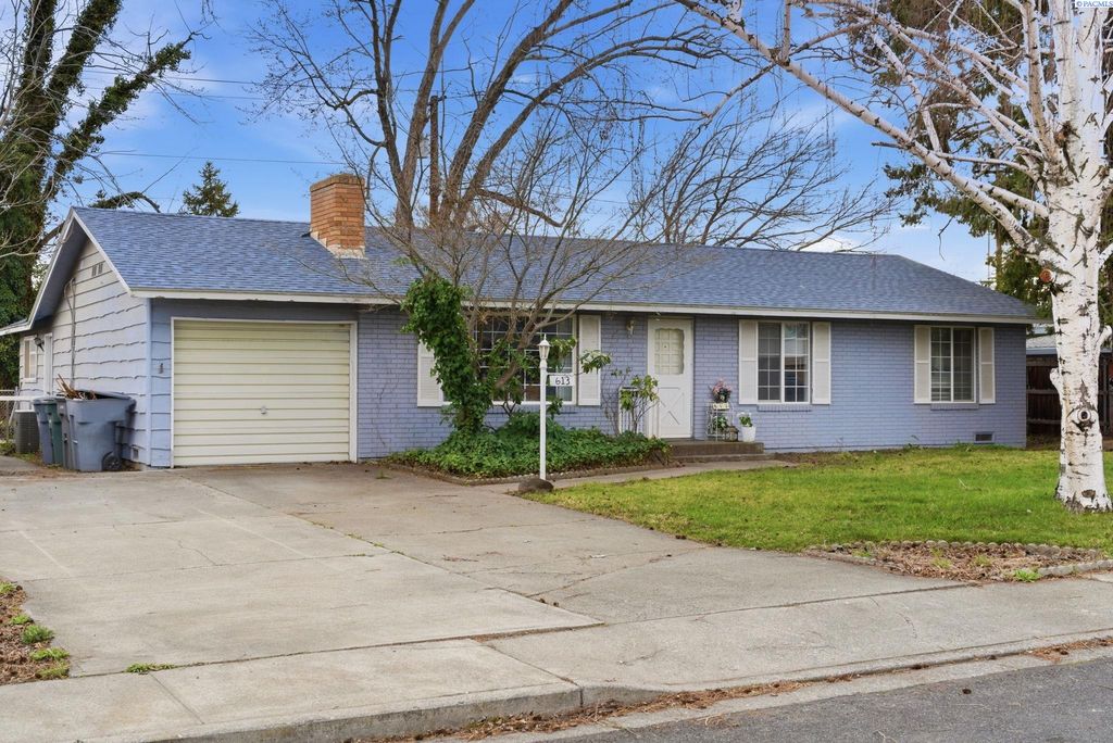 613 Fuller St, Richland, WA 99352