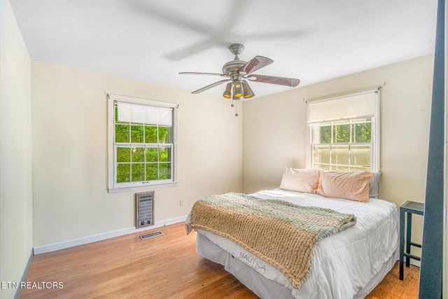 2958 Gaston Ave, Knoxville, TN 37917