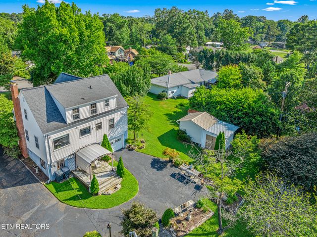 2958 Gaston Ave, Knoxville, TN 37917