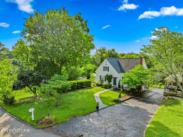 2958 Gaston Ave, Knoxville, TN 37917