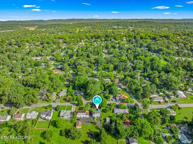 2958 Gaston Ave, Knoxville, TN 37917
