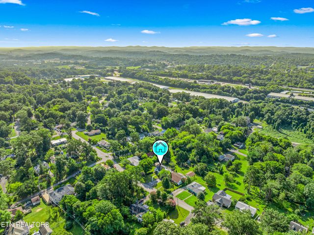 2958 Gaston Ave, Knoxville, TN 37917