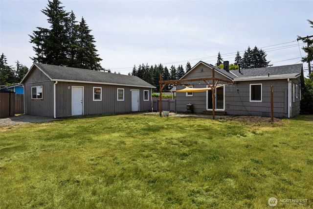 11101 122nd St E, Puyallup, WA 98374