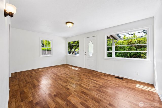 11101 122nd St E, Puyallup, WA 98374