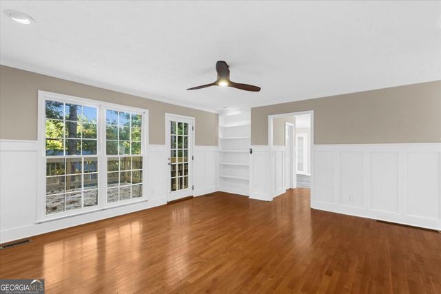 2092 Plantation Road, Lawrenceville, GA 30044