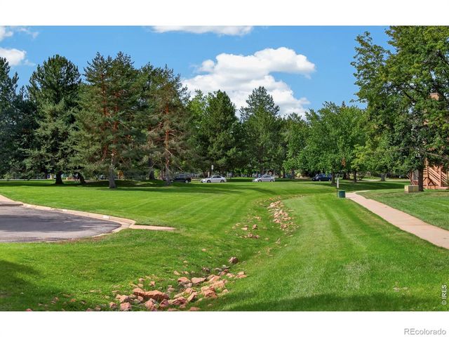 6217 Willow Lane, Boulder, CO 80301