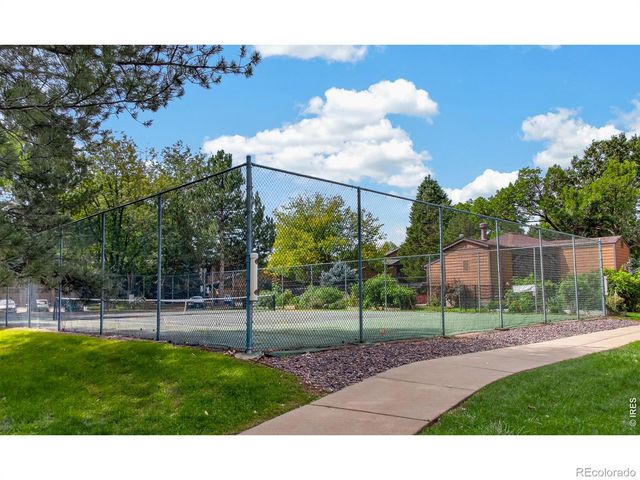 6217 Willow Lane, Boulder, CO 80301