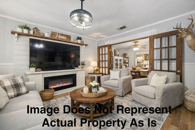 8152 Fm 141, Dime Box, TX 77853