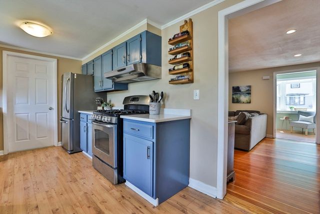 23 Bailey St, Lynn, MA 01904