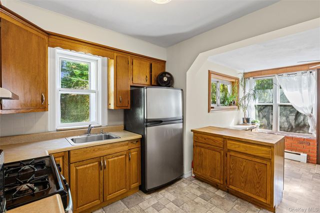 108 Claremont Street, Deer Park, NY 11729