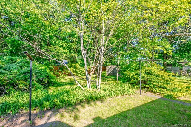108 Claremont Street, Deer Park, NY 11729