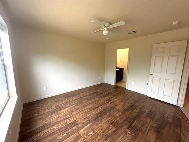 1408 Bergin CT B, Georgetown, TX 78626