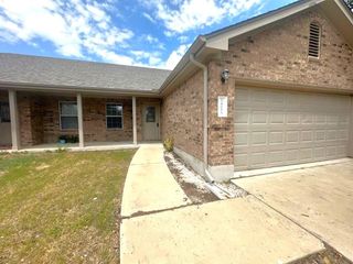 1408 Bergin CT B, Georgetown, TX 78626