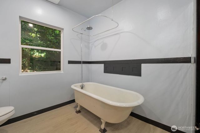 2109 Aurora Avenue N, Seattle, WA 98109