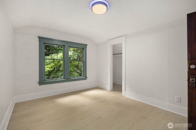 2109 Aurora Avenue N, Seattle, WA 98109