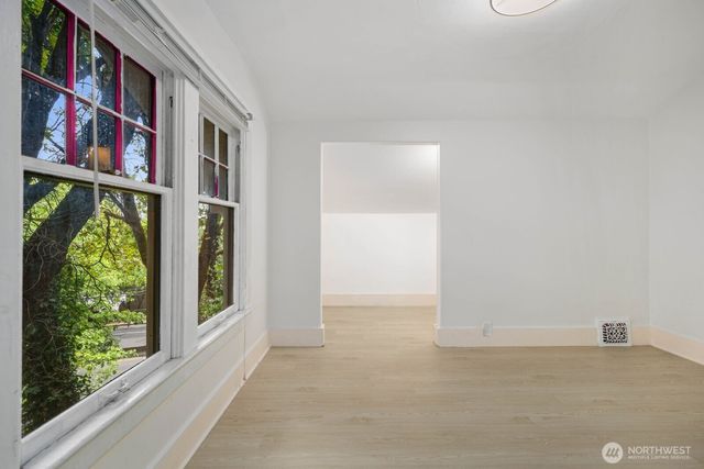 2109 Aurora Avenue N, Seattle, WA 98109