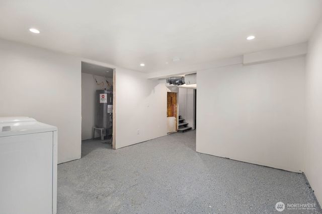 2109 Aurora Avenue N, Seattle, WA 98109