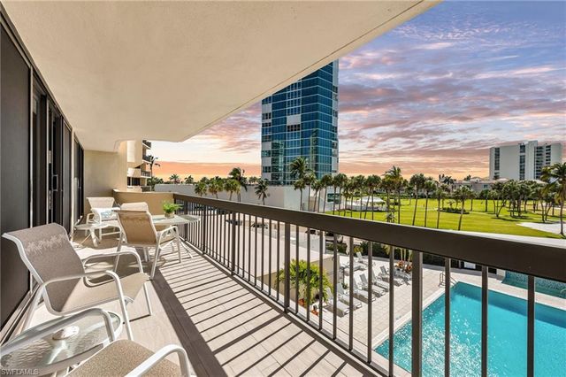 4001 Gulf Shore BLVD N # 207, Naples, FL 34103