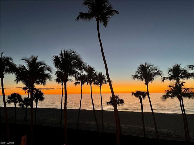 4001 Gulf Shore BLVD N # 207, Naples, FL 34103