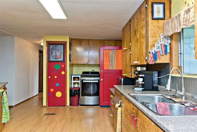 14125 Kapowsin Highway E, Graham, WA 98338