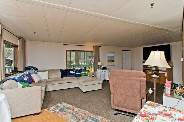 14125 Kapowsin Highway E, Graham, WA 98338