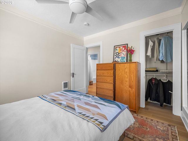 227 Se 84TH Ave, Portland, OR 97216