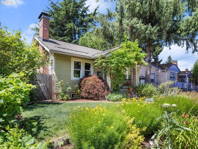227 Se 84TH Ave, Portland, OR 97216