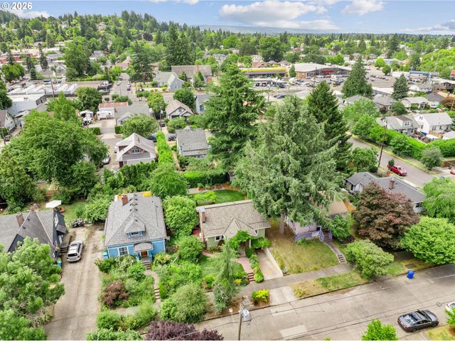 227 Se 84TH Ave, Portland, OR 97216