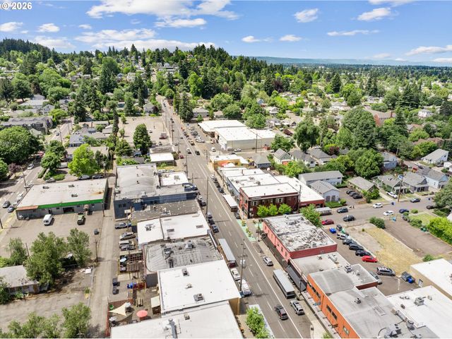 227 Se 84TH Ave, Portland, OR 97216