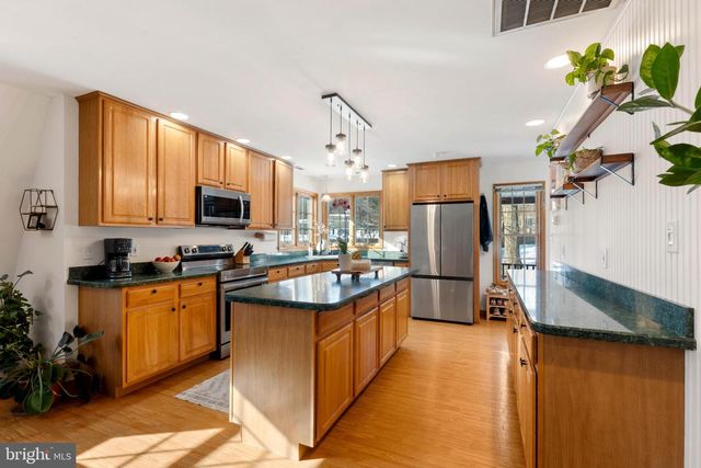 1596 RIVER RD, New Hope, PA 18938