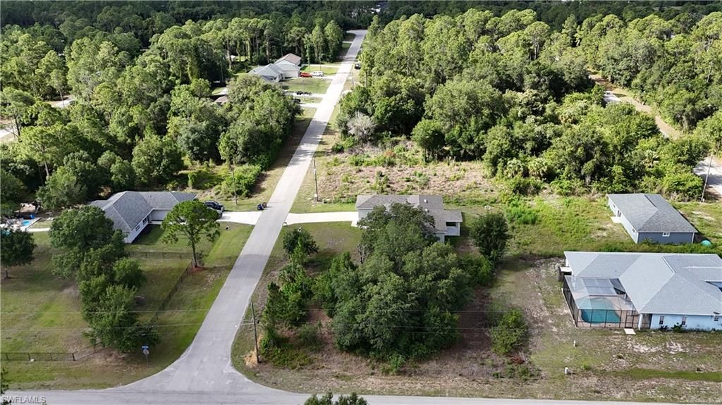 2025 Robert AVE, ALVA, FL 33920 — photo 2