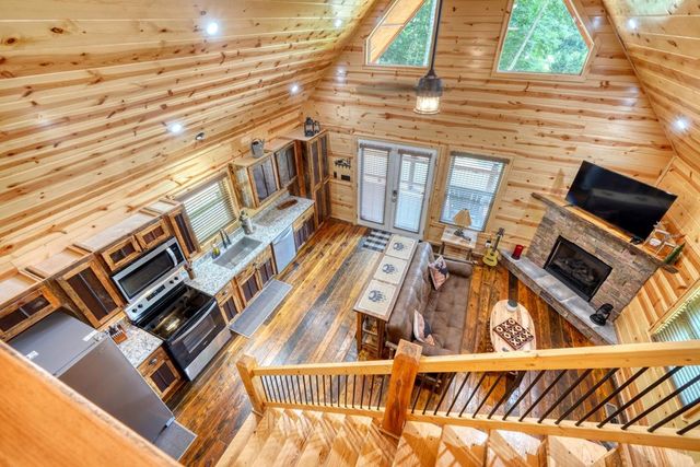 619 Cherokee Oaks Road, Murphy, NC 28906