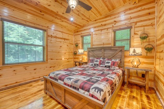 619 Cherokee Oaks Road, Murphy, NC 28906