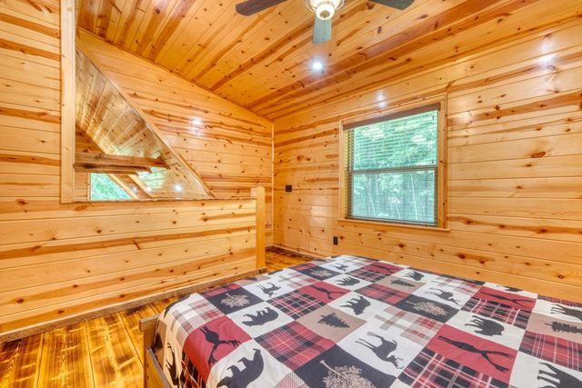 619 Cherokee Oaks Road, Murphy, NC 28906