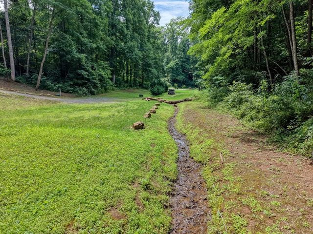 619 Cherokee Oaks Road, Murphy, NC 28906